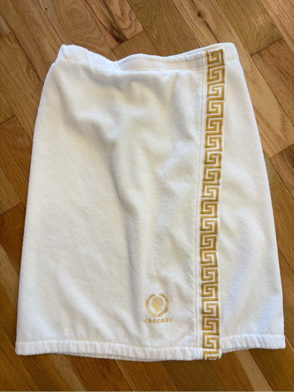 Caesars Palace Lux White & Gold Terry Cloth Robe Towel Wrap One Size Fits All